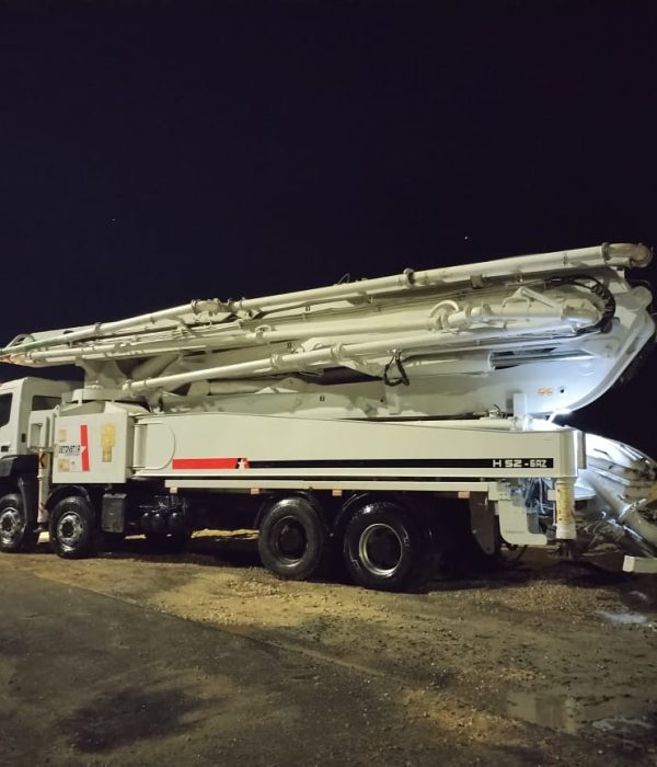 Overhaul repair of BetonStar concrete pump 52m (8)