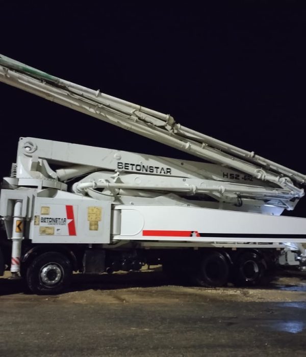 Overhaul repair of BetonStar concrete pump 52m (9)